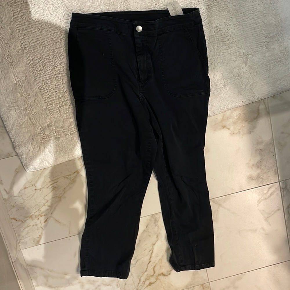 Lisa Rinna pants